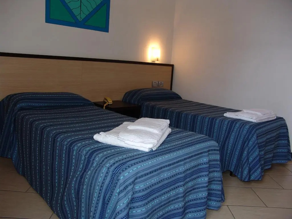 Hotel Paradise Airport