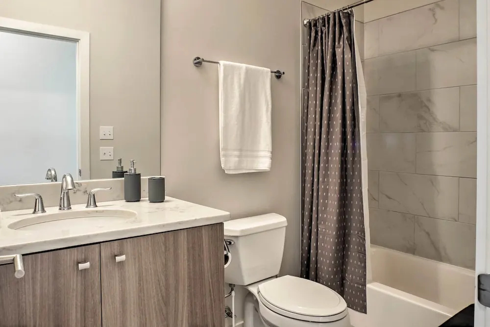 Cityscape I - Sleeps 8