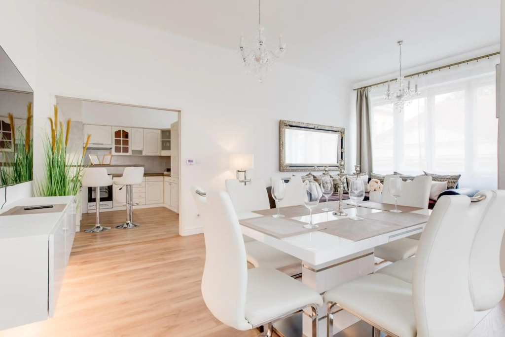 Wenceslas Square Royal Two Bedroom Apartment