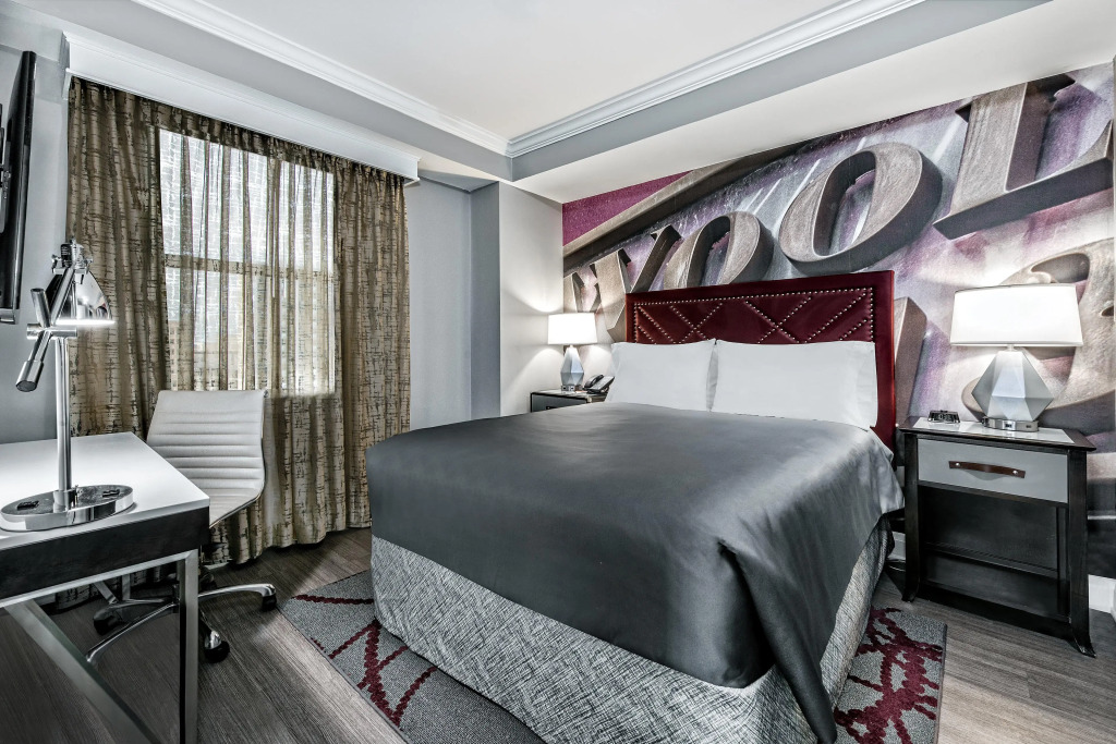 Hotel Indigo Dallas Downtown by IHG