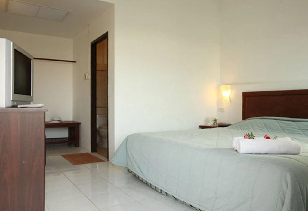Samed Cliff Resort