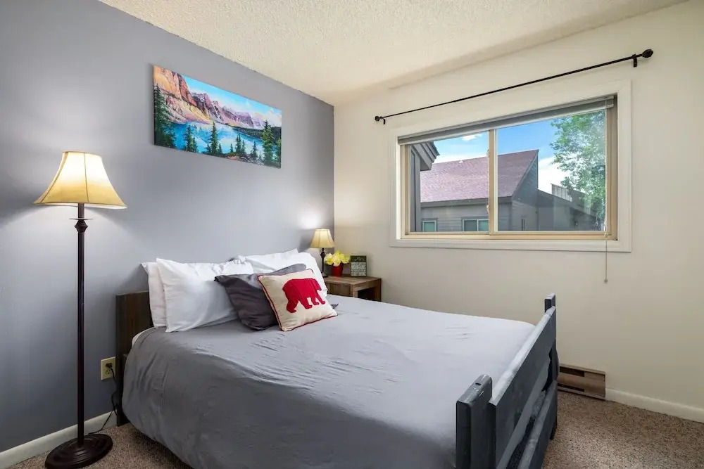 Shadow Run C303 2 Bedroom Condo by RedAwning