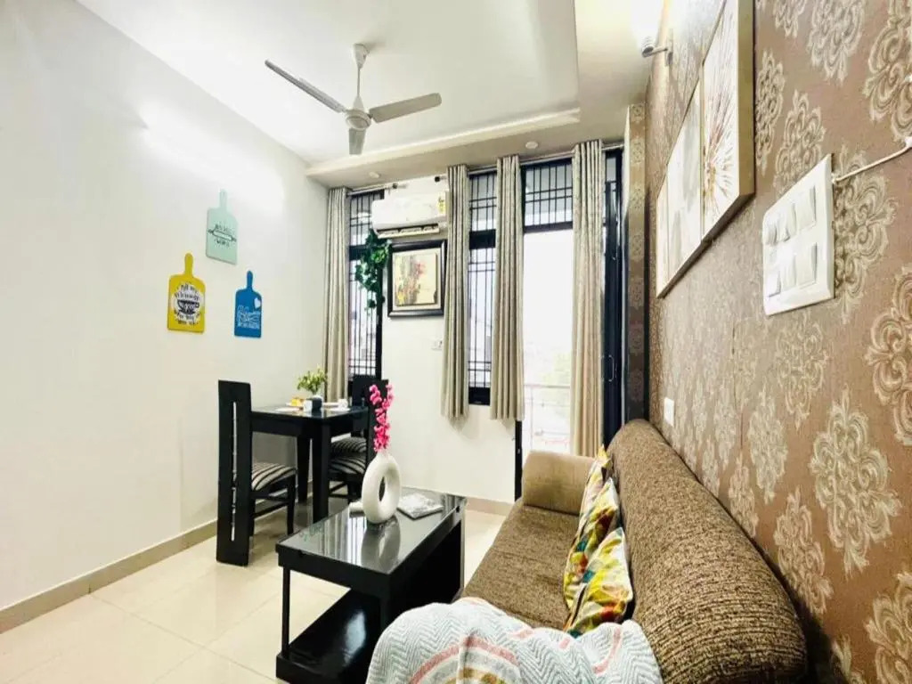 BluO 2BR Jaipur - Lift, Balcony, Parking, Terrace