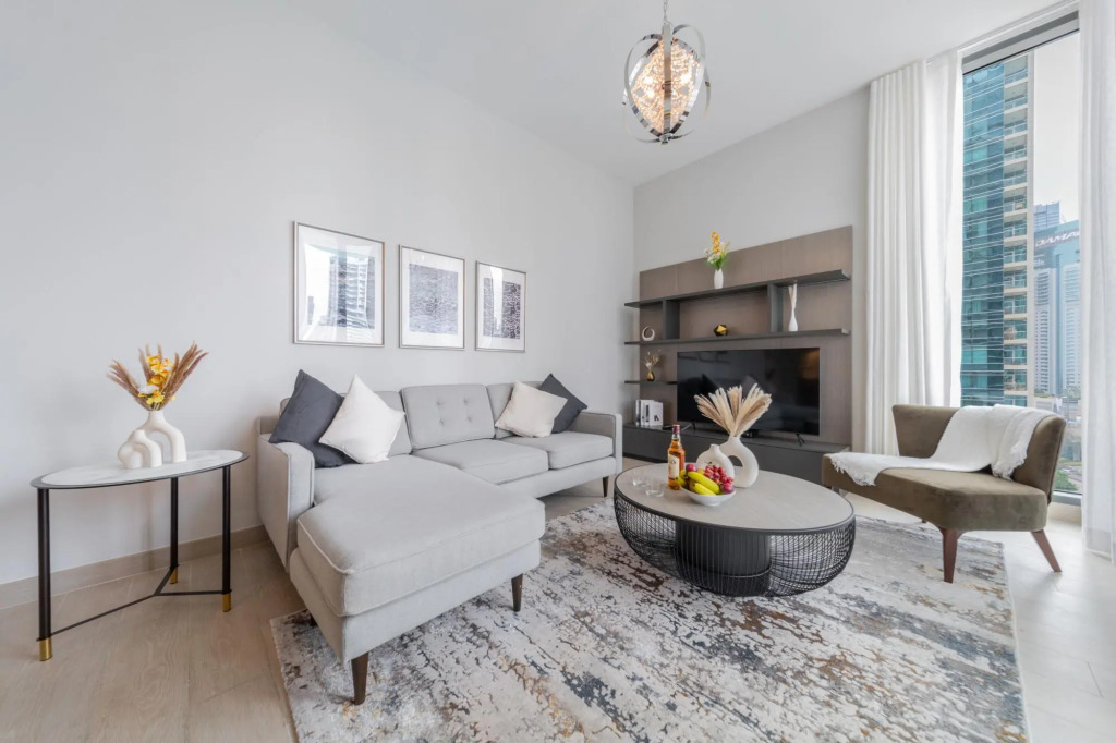 DXB - LIV Residence - 906 - DM