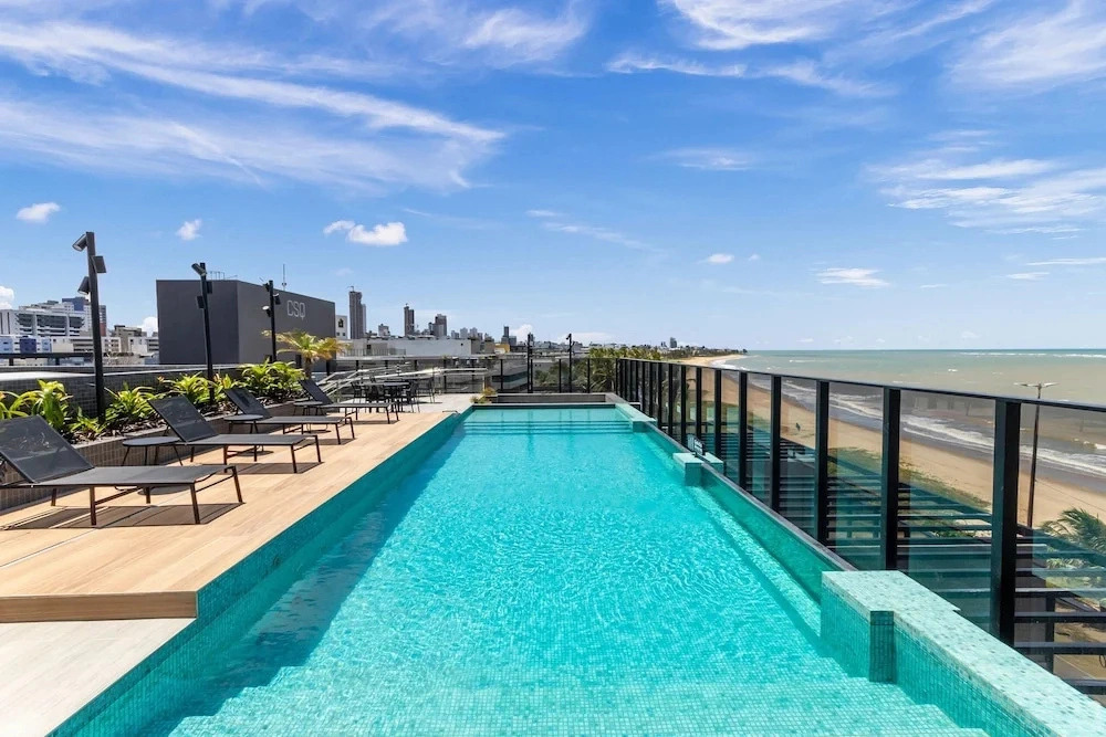 Beach Haus #425 Quadruple in Bessa By Carpediem