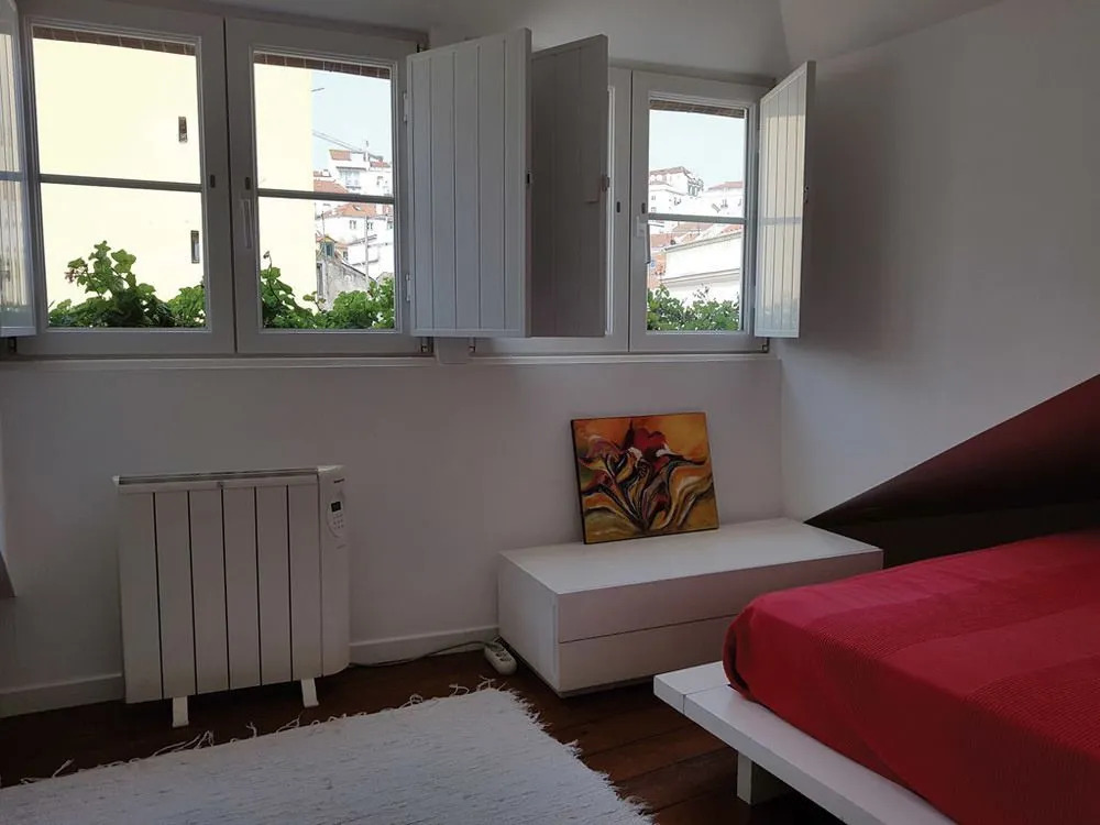 Stylish Lisbon Apartment in Alfama w/ Heating