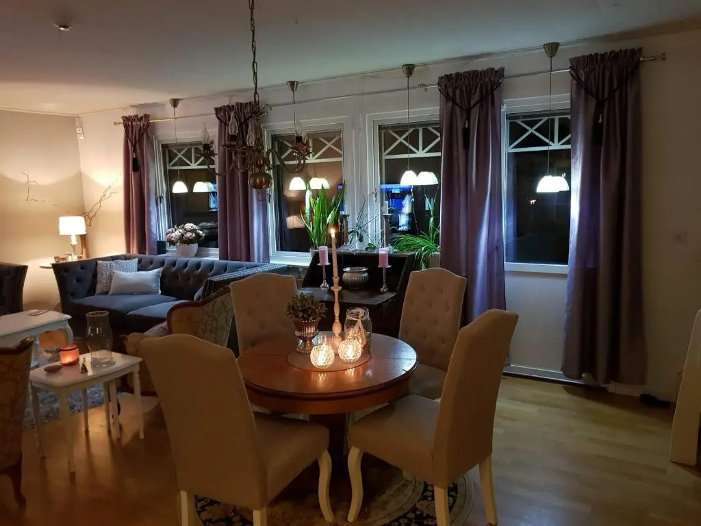 Villa Red House Arctic Circle