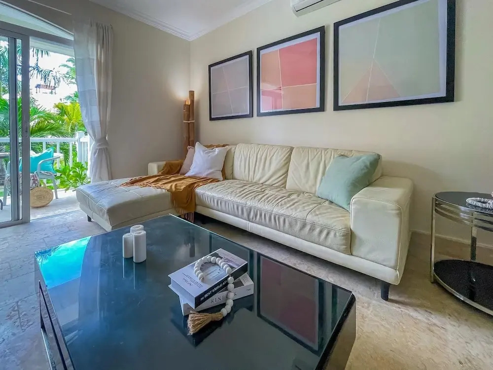 Cute Apartment Only Steps From the Beach