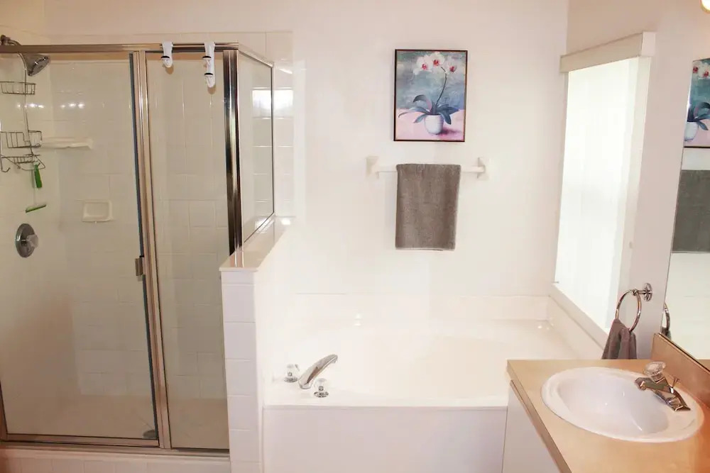 Ov3868 - Hampton Lakes - 5 Bed 3 Baths Townhome
