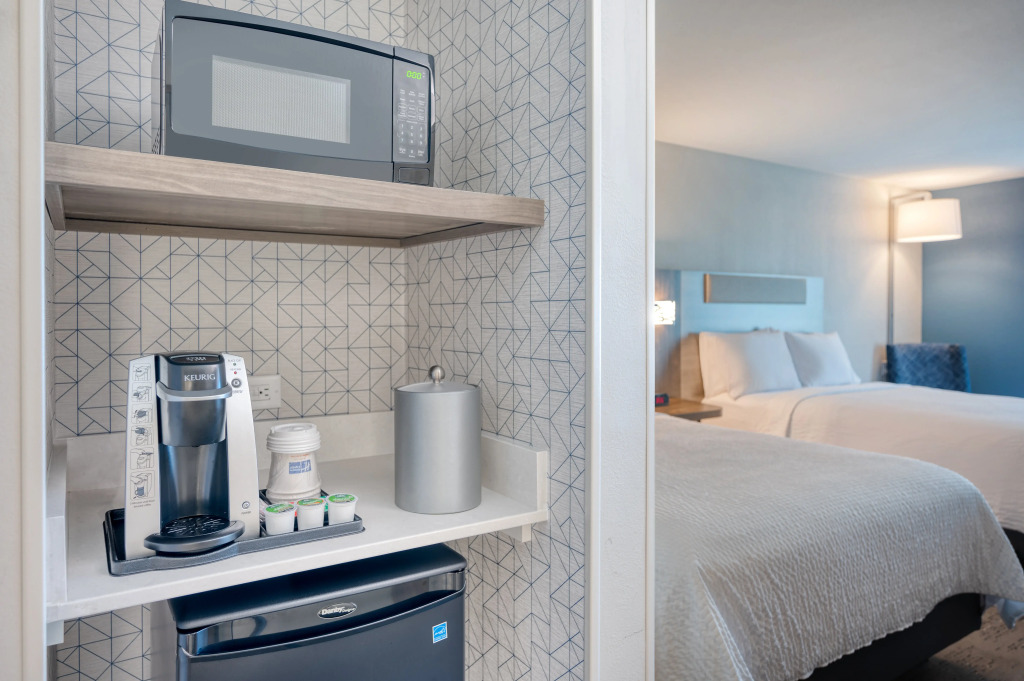 Holiday Inn Express Hotel & Suites Greenwood by IHG