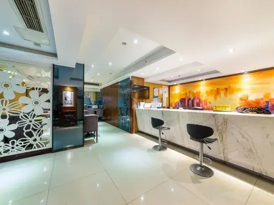 Chongqing Jinyue Bay Hotel（tushuguanditiezhanxinanyiyuandian）