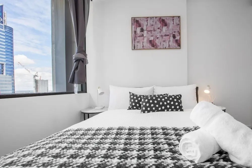 New Renovated & Cozy Apt Closes To Southern Cross