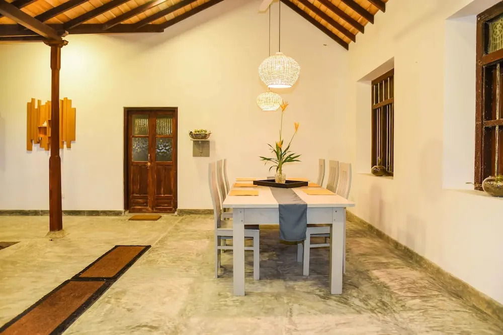 Antique Ceylon Villa