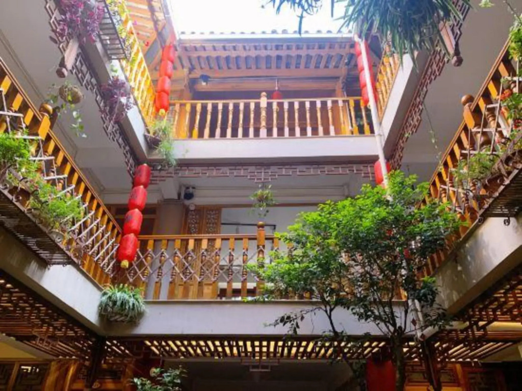Tengchong Heshun Damabang Inn