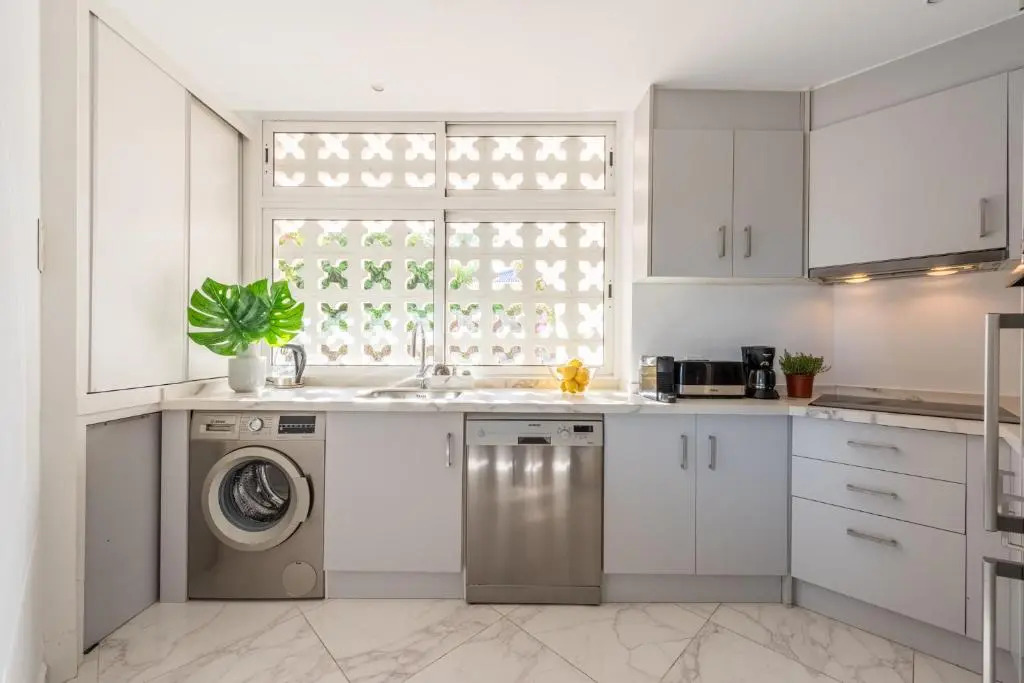 Azahara 1 8B Beautiful apartment frontline golf in popular Aloha