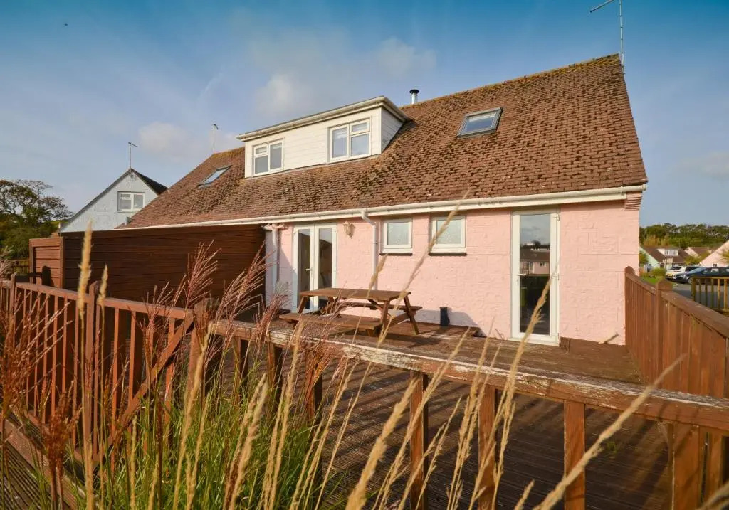 18 Tollgate Cottages