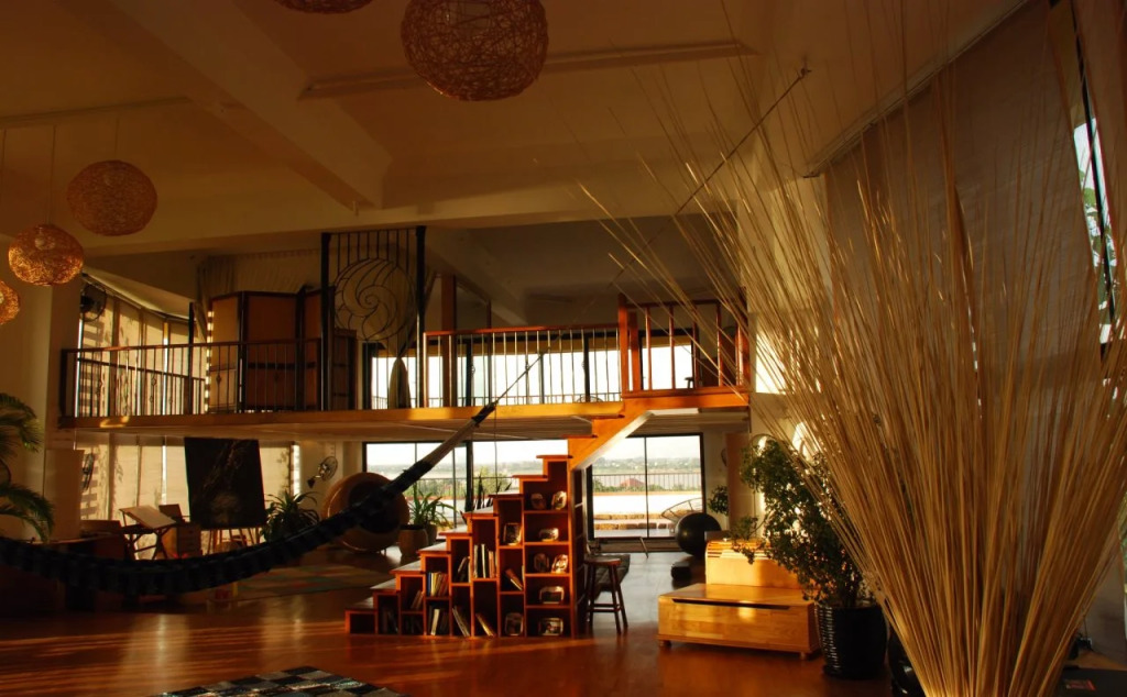 Outpost at The Green Penthouse