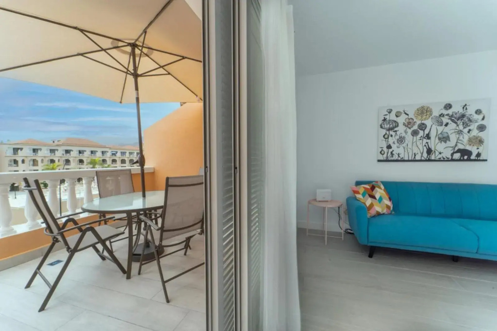Comfortable Apartment Los Cristianos. Free Wifi.