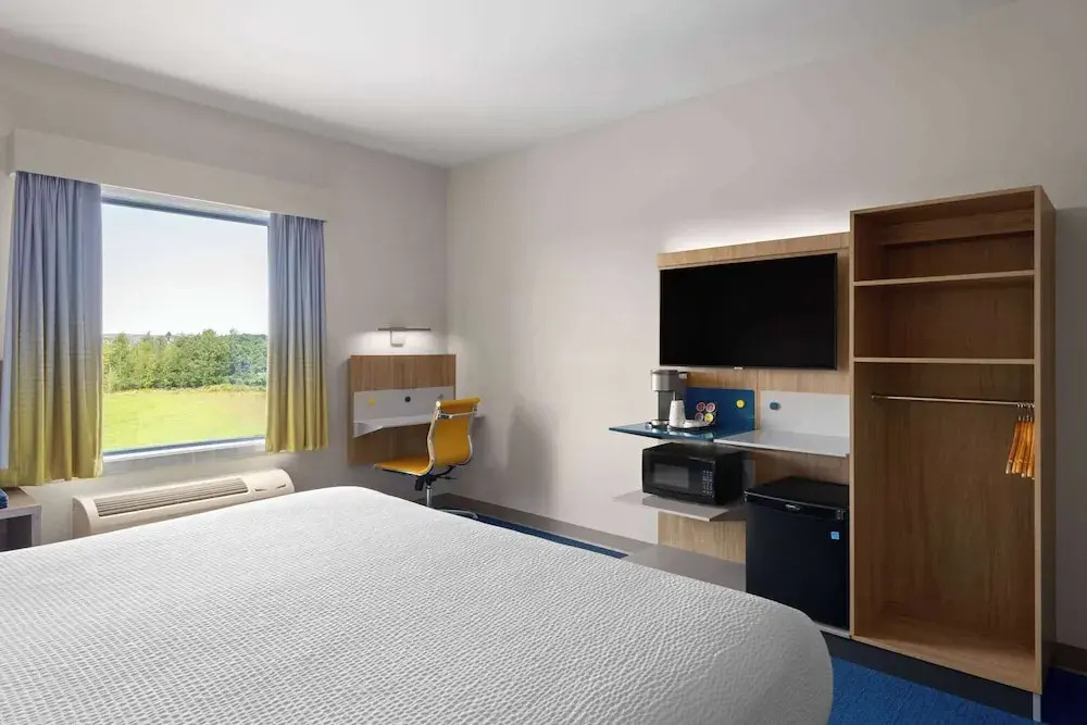 Microtel Inn & Suites by Wyndham Lachute