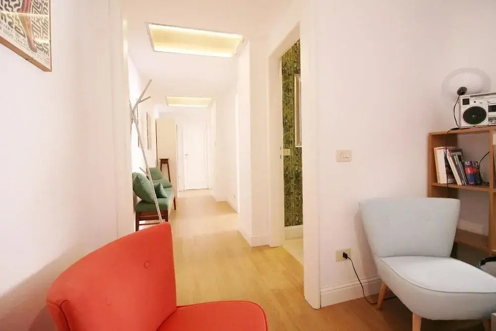 Spacious Apt Steps away from the Vatican
