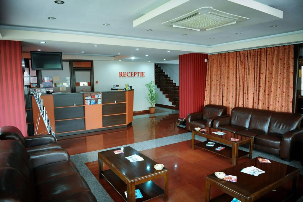 Lira Pacific Aparthotel