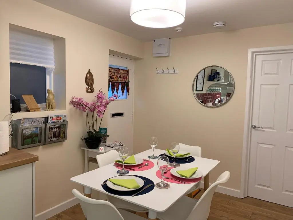 Pristine Apartment in The Centre of Glastonbury