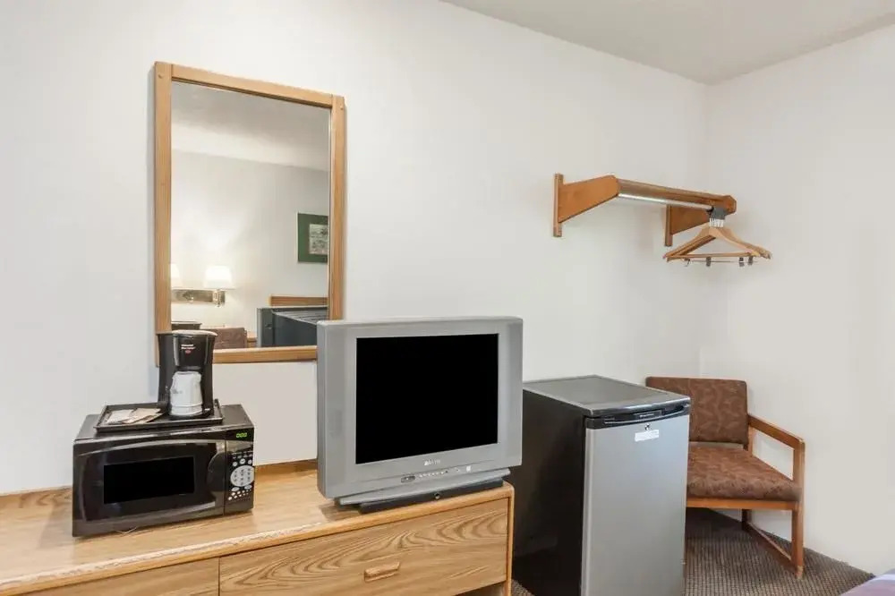 Super 8 Motel -Auburn