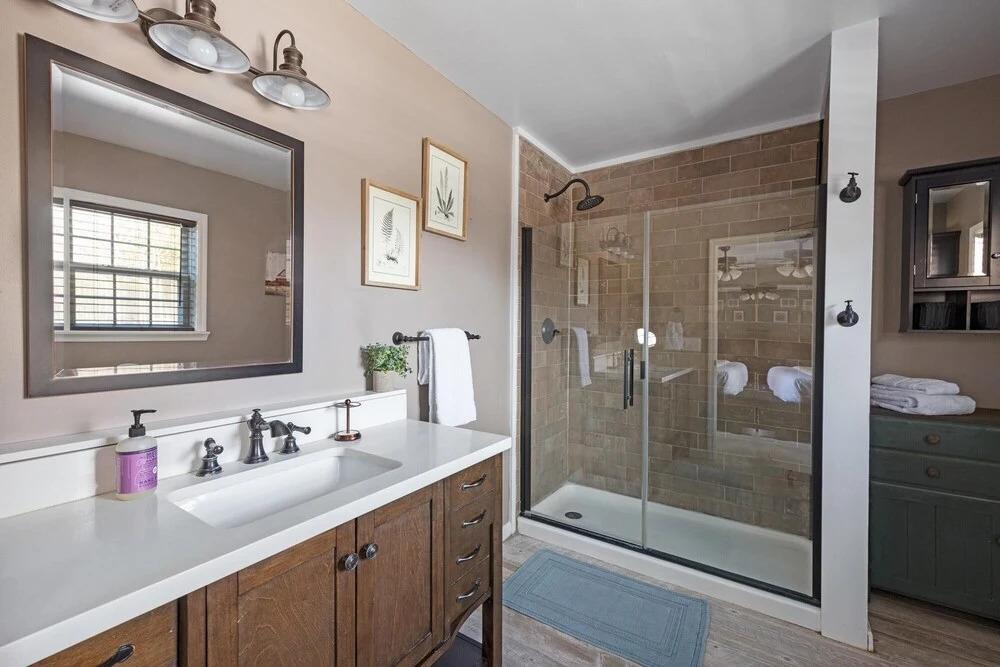 Industrial Chic Catskills All-season Getaway