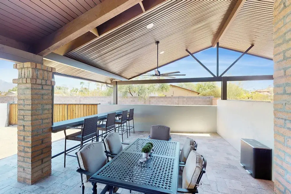 3 BR Home, Spacious Backyard w/ Pool