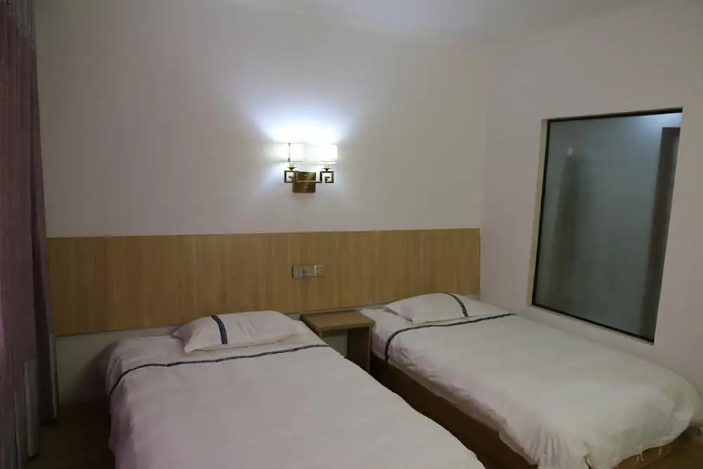 Wuyishan City Chun Hui Traders Hotel