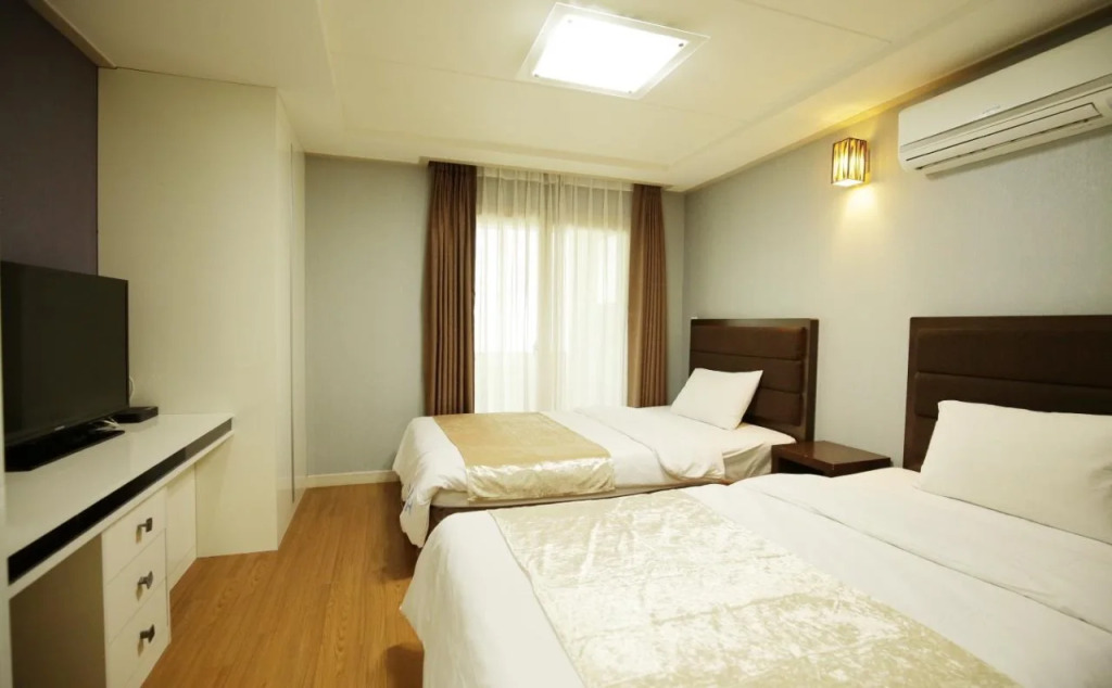Jeju Airport Hotel