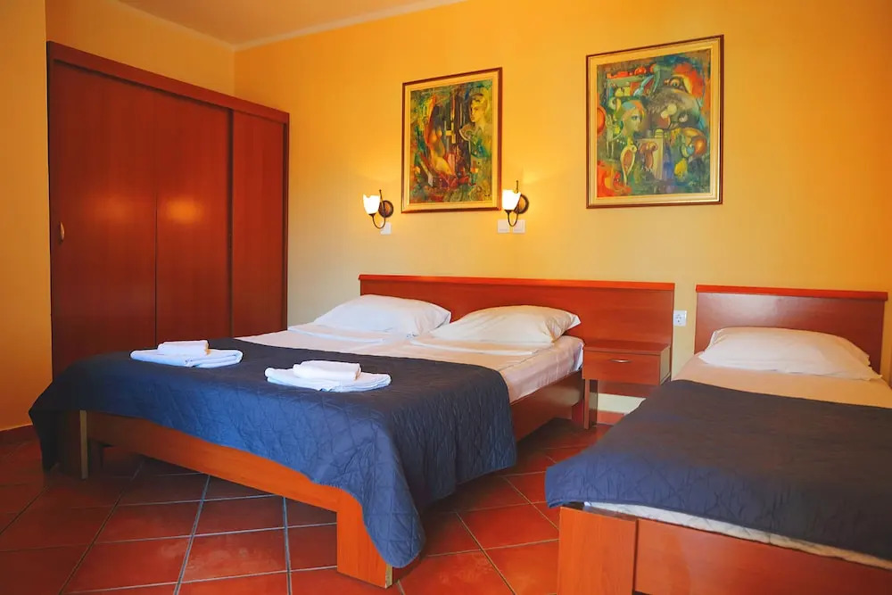 Hotel Meduza