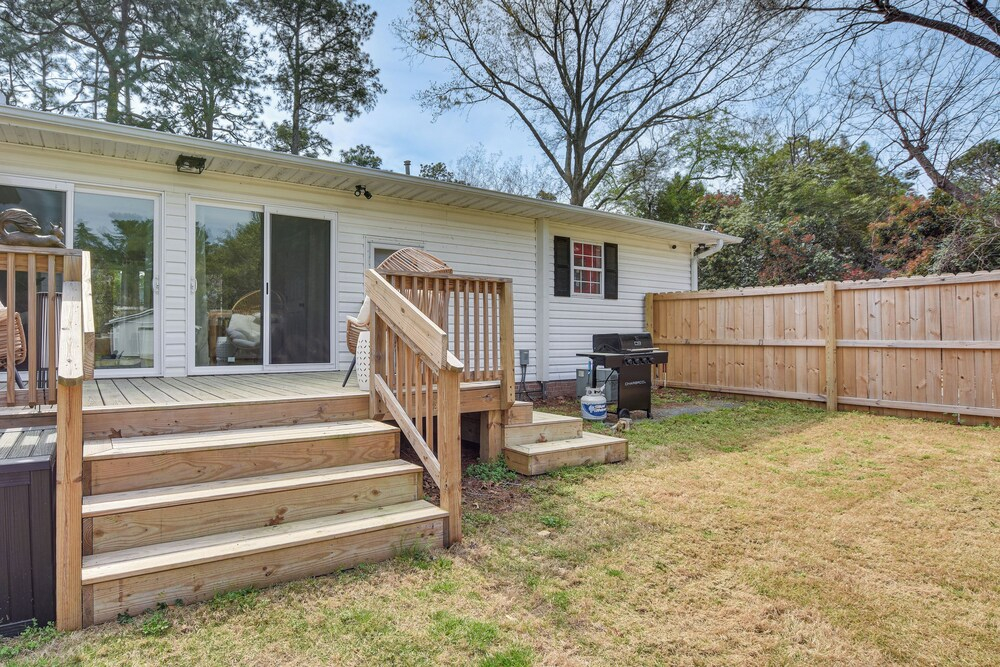 Golf, Ride & More! Home in Dtwn Southern Pines