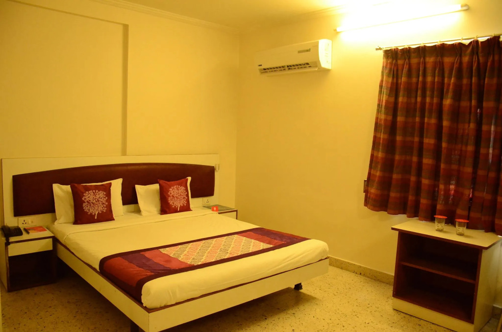 OYO 4104 Surya Villa