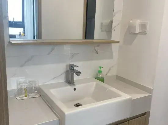 Milu Apartment (Shanghai Zhoupu Wanda Branch)