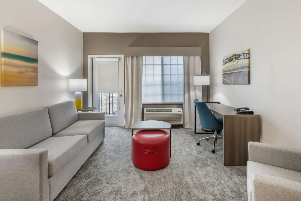 Comfort Suites Redmond Airport