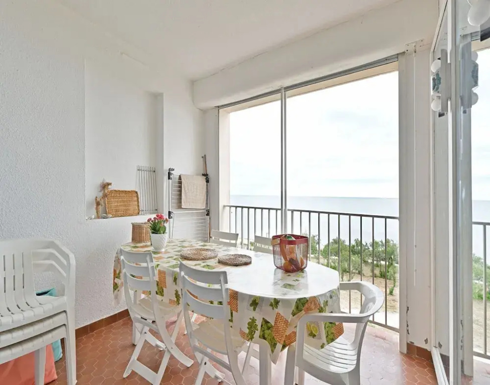 City-centered Comfort in Agde