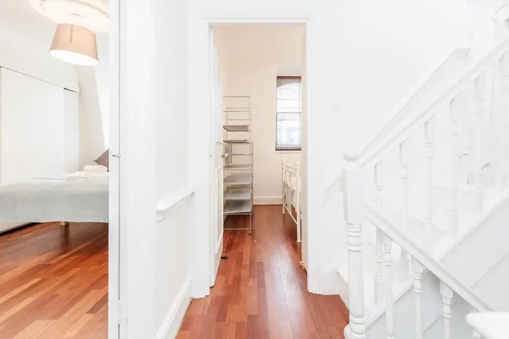 Bright stylish Nott Hill apart sleeps 6