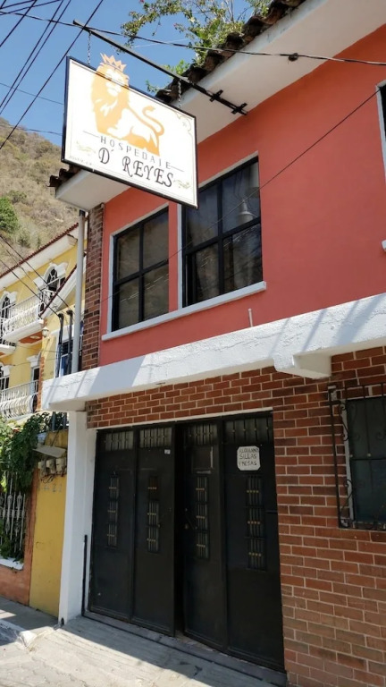 Hospedaje D' Reyes