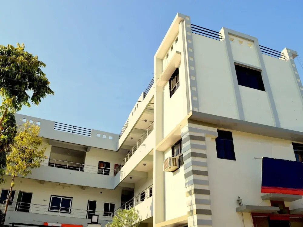 OYO 3784 Hotel Durga
