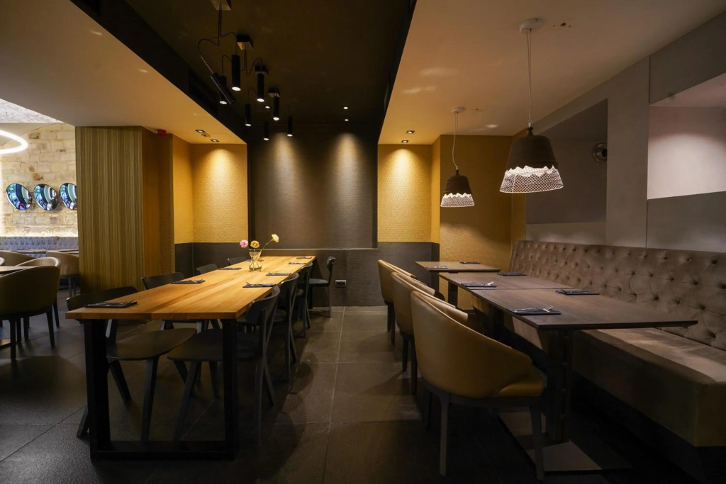 987 Design Prague Hotel
