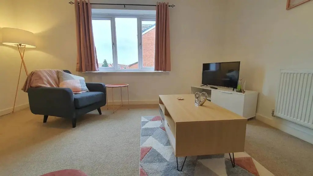 Rest&Recharge @ Robert Hall House by MediaCity (3-Bedroom, 2.5 Bathrooms, Free Parking)