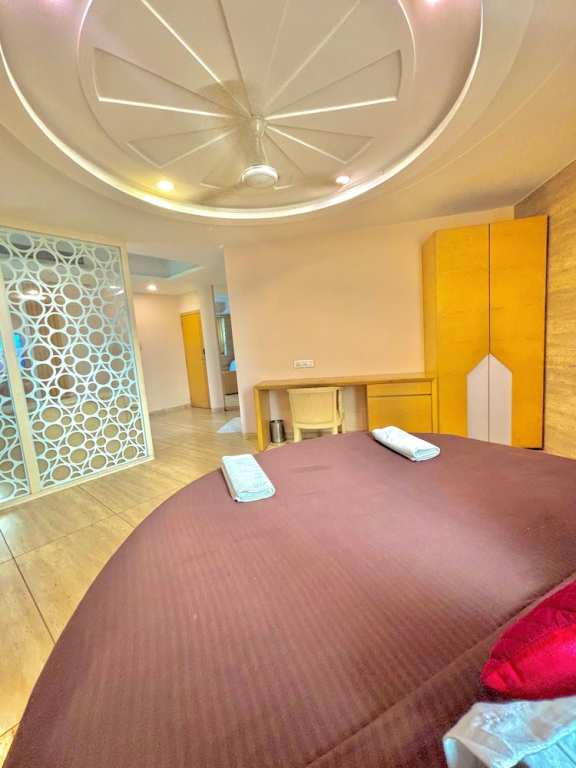 Hotel Neelkamal Chembur