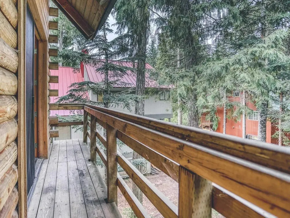 Cedarwood Lodge