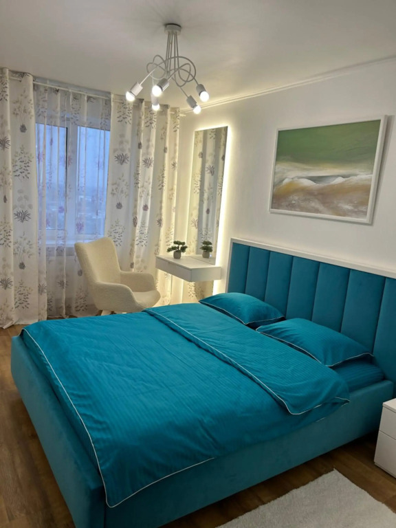 Status Apartment