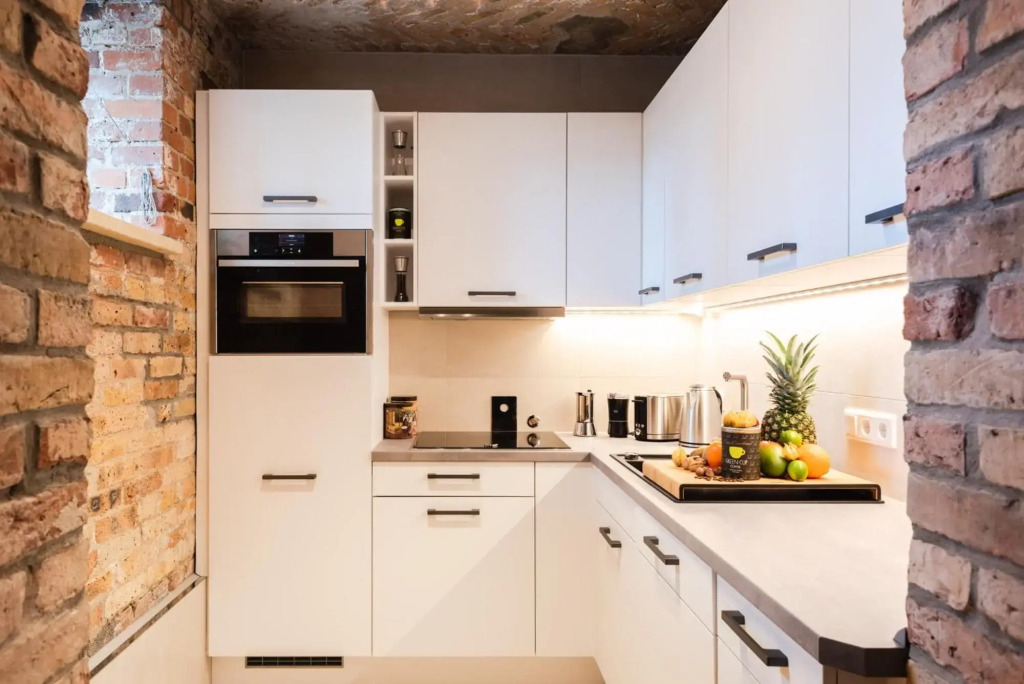2 independent Luxury LOFTS side by side. 152m2. 4BR. Co-CLEAN grocery help
