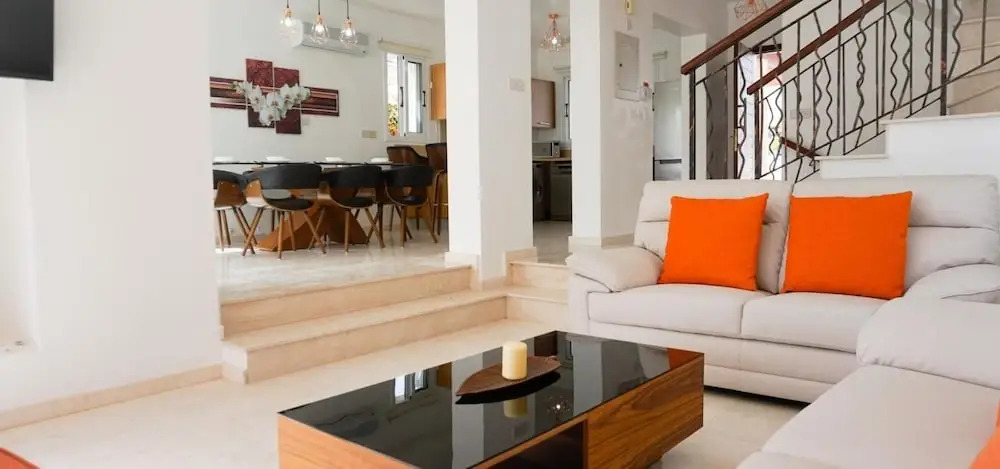 Villa Laguna Sunrise by Ezoria Villas