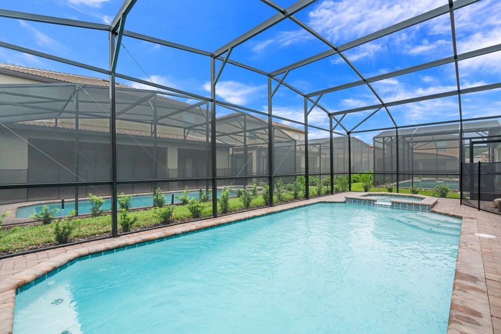 8 Bed 6 Ba Villa with Games, Pool & Spa