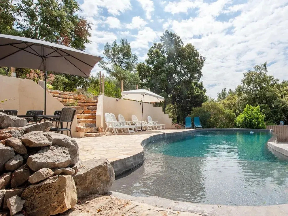 Quiet Vacation Home With Private Pool