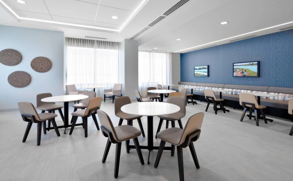 Courtyard by Marriott Knoxville Downtown
